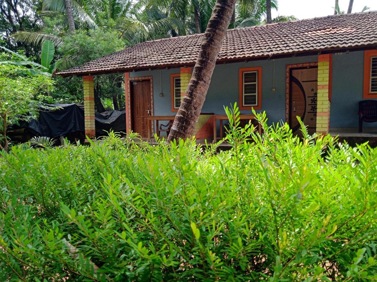 Gundappa Cafe Gokarna Kudle Beach المظهر الخارجي الصورة